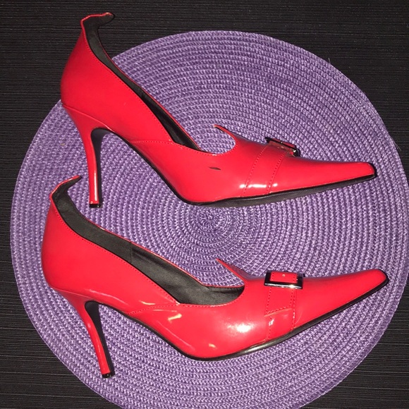 Ellie Red ‘Witchy’ Heels, US 11 - Picture 2 of 8